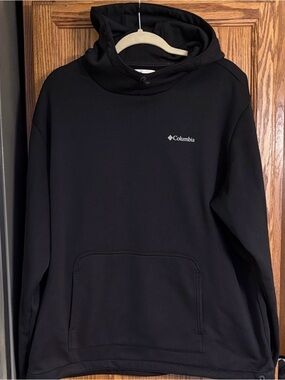 Columbia Black Hooded Sweatshirt With Single Draw Cord At Neck, XXL
